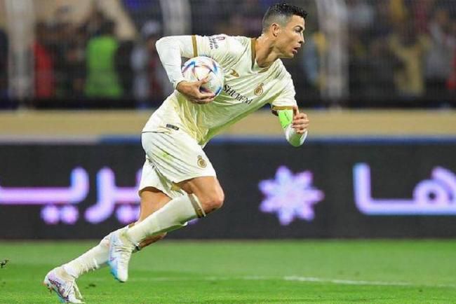 怀斯曼迎赛季第21场比赛 终于取得个人赛季首胜NBA常规赛，活塞在主场以129-127险胜猛龙，结束28连败。